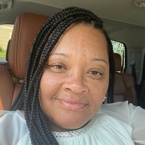 Meet your Posher, Lashawnda